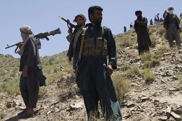 Taliban claim control of key Afghanistan-Pakistan border