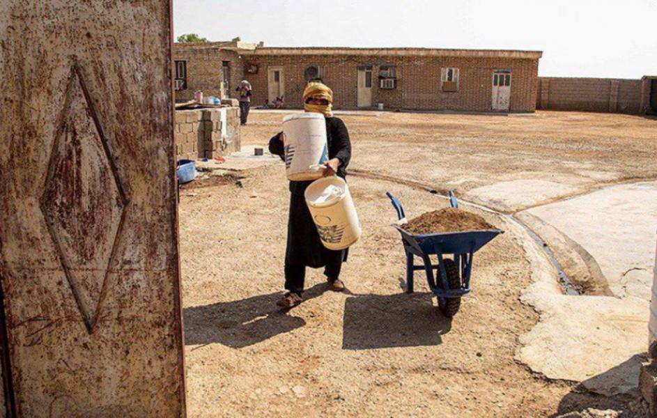 هر جریانی که بخواهد منافع مردم را به خطر بیندازد، مقابل آن می‌ایستیم