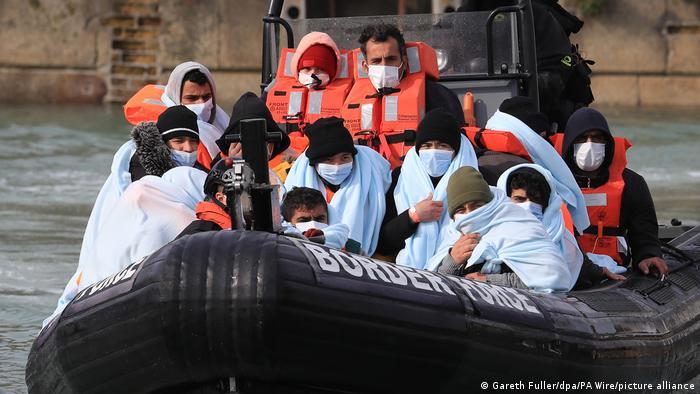 توافق بریتانیا و فرانسه برای مانع شدن از ورود پناهجویان