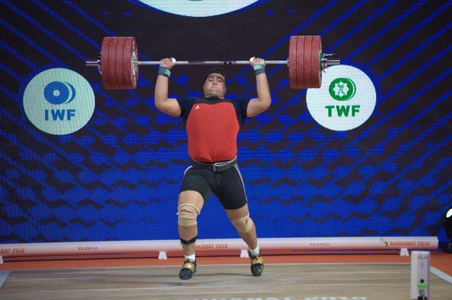 المپیک توکیو/ علی داودی با رکورد ورودی ۴۴۲ کیلو پشت سر تالاخادزه