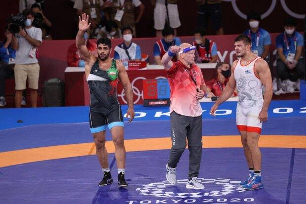 Saravi wins bronze in Greco-Roman wrestling