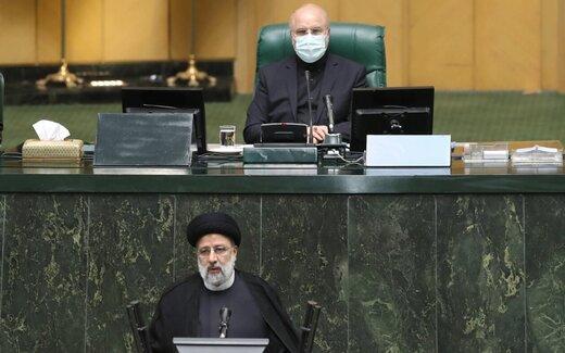 رفتار عجیب قالیباف در استقبال از رئیسی /پیام سیاسی یک عکس