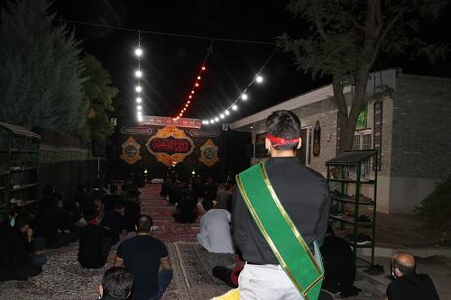 حضور دانشجویان غیر ایرانی دانشگاه امام خمینی (ره) قزوین در مراسم عزاداری امام حسین (ع)