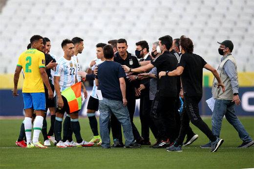 4 بازیکن باعث توقف بازی برزیل و آرژانتین شدند/عکس