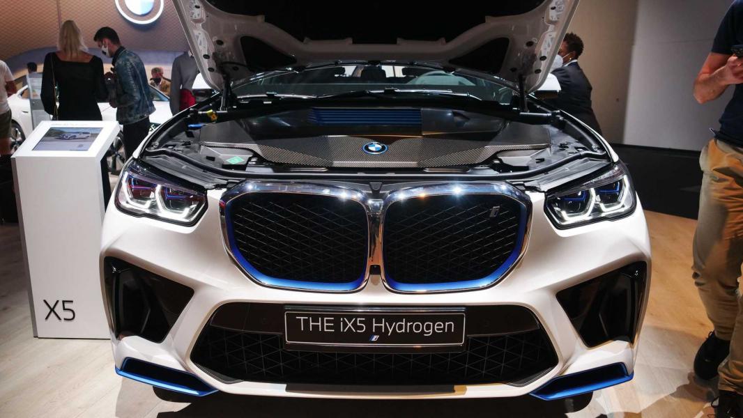 رونمایی از خودروی شاسی بلند iX5 Hydrogen بی ام و +تصاویر