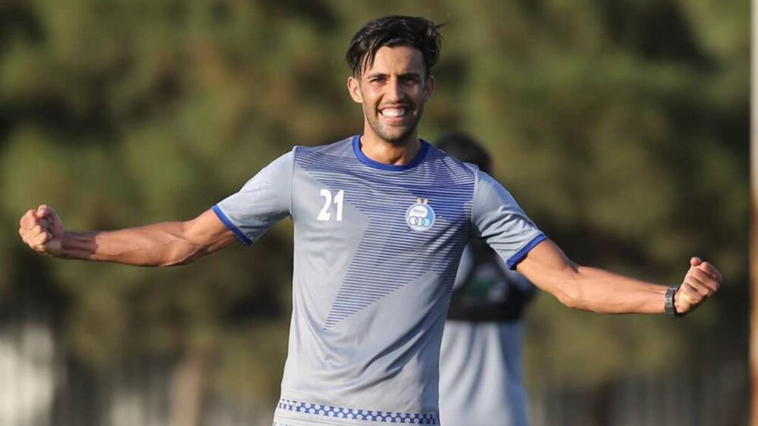 شماره فرهاد مجیدی به آرش رضاوند رسید، پیراهن مهدی قائدی به امین قاسمی نژاد