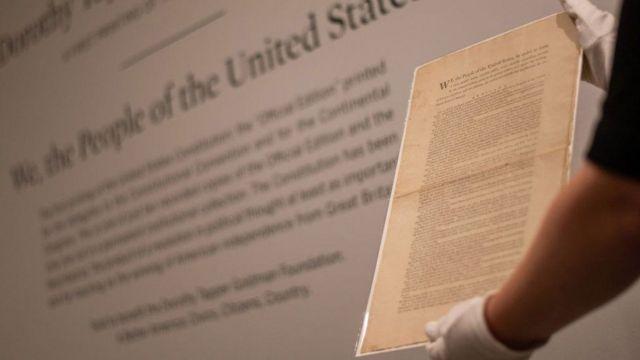 میلیون‌ها دلار رمزارز برای خرید نسخه قانون اساسی آمریکا جمع‌آوری شده است