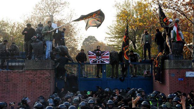 روابط ایران و بریتانیا؛ یک دهه بعد از حمله به سفارت