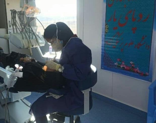 جهادگران دانشگاه علوم پزشکی گناباد به مردم خدمات دندانپزشکی ارائه دادند