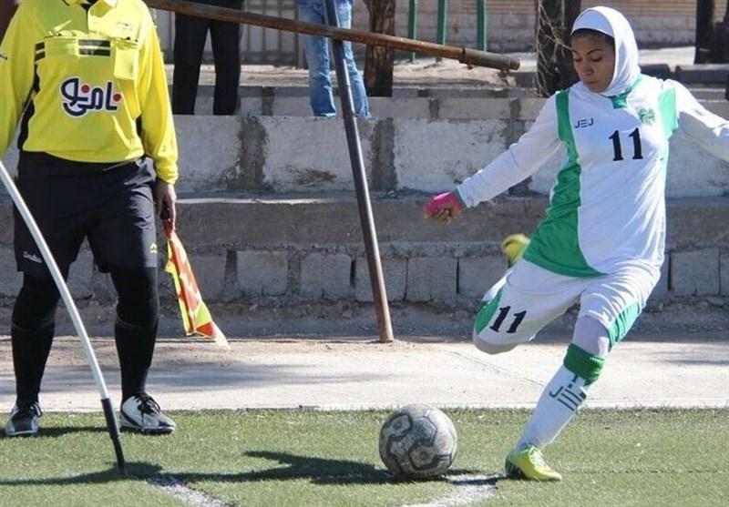 پیروزی سیرجان در دیدار مهم هفته چهارم لیگ برتر فوتبال بانوان/ ملوان صدرنشین شد