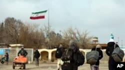 درگیری طالبان و نیروهای مرزی ایران؛ منابع خبری ایران تصرف چند پاسگاه‌ توسط طالبان را تکذیب می‌کنند