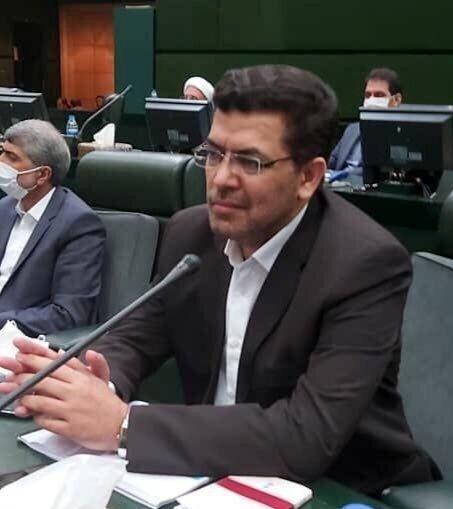 رییس کمیسیون اجتماعی مجلس: احتمال حذف «افزایش سن بازنشستگی» از لایحه بودجه / قطعا حذف ارز ۴۲۰۰ تومانی تورم به دنبال خواهد داشت