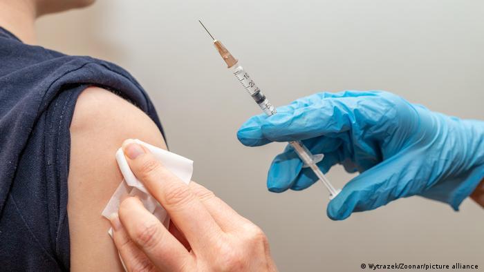 لزوم سم‌زدایی بدن بعد از تزریق واکسن کرونا؛ افسانه یا واقعیت؟