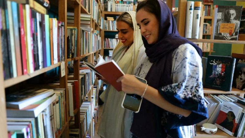   خبرگزاری فرانسه: کتاب فروختن در ایران معجزه است
