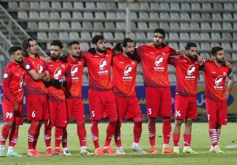 همدردی تراکتوری‌ها با شهدای سانحه هواپیمای تبریز/ پیراهن بازیکن پیکان نبود!