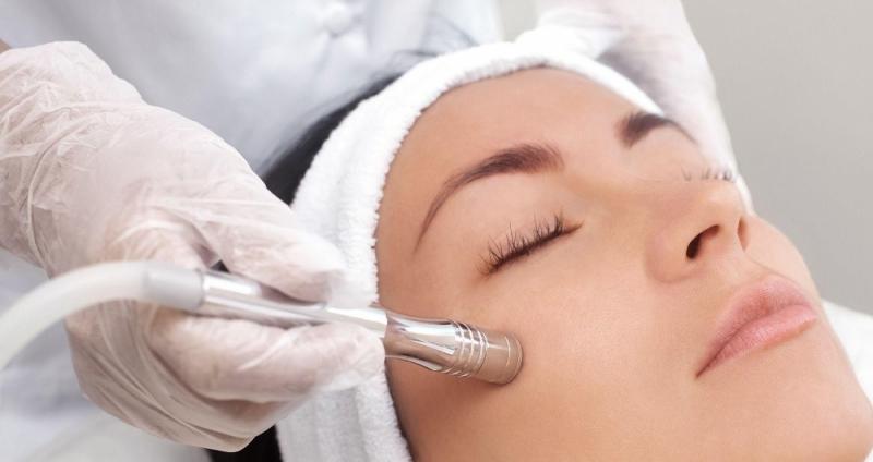 دکتر پوست خوب برای درمان جوش را چگونه پیدا کنیم؟