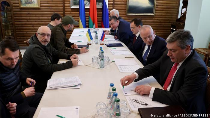 سومین دور مذاکرات مسکو و کی‌یف دوشنبه انجام می‌شود