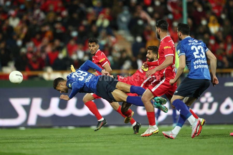 اولین خارجی تاریخ استقلال که گل زد / شیرجه رودی ژستد به استخر طلا 