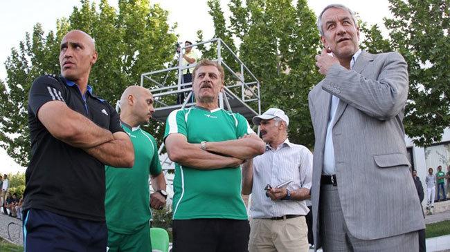 اوفارل گفت تو دیوانه‌ای!/ از وقتی فوتبالیست شدم، نوروز کنار خانواده‌ نبودم