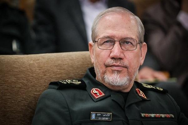 سرلشکر صفوی درگذشت فرزند امیر پوردستان را تسلیت گفت