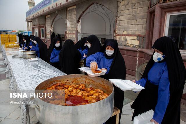 فعالیت مراکز نیکوکاری برای تامین «طعام گرم» در رمضان/ پخت غذا در مساجد