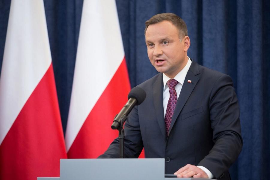 رئیس جمهور لهستان: این جنگ نیست؛ تروریسم است