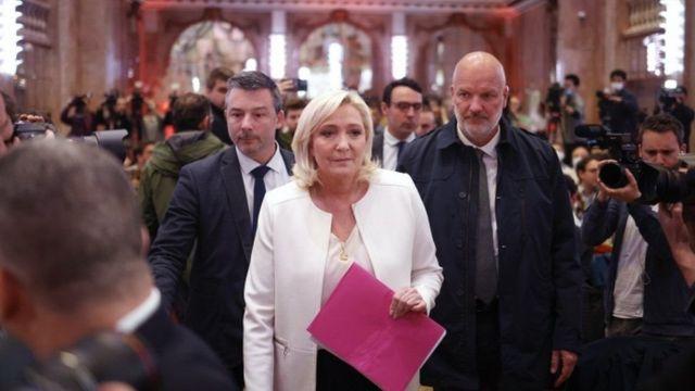 انتخابات فرانسه؛ خشم مارین لوپن از اعتراض‌ها نسبت به پیوندهای او با پوتین