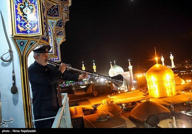 آیین نقاره زنی در حرم مطهر امام رضا (ع)
