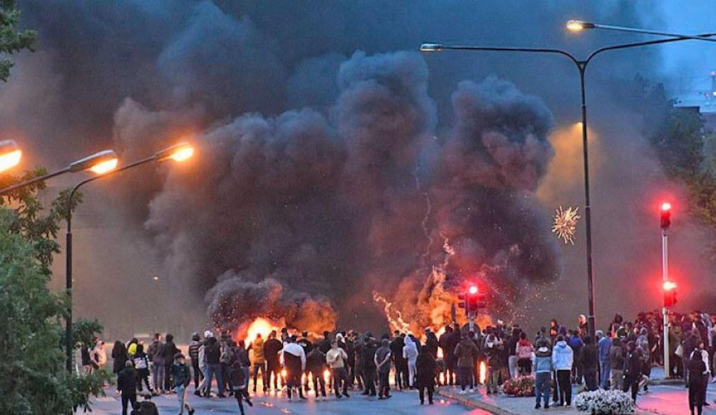 ۴۰ زخمی در اعتراض‌ها به هتک حرمت قرآن کریم در سوئد