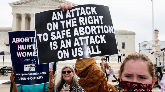 افشای طرح قضات دادگاه عالی آمریکا برای ممنوعیت کامل سقط جنین