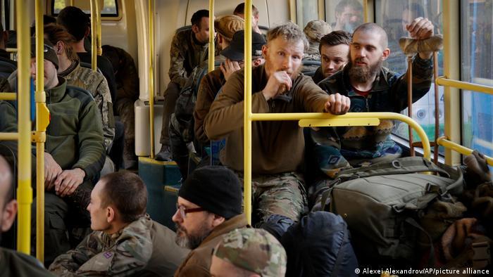 حدود هزار رزمنده اوکراینی در ماریوپل تسلیم شدند