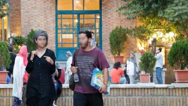 لباس‌هایی که پوشیده نشد؛ شکست طرح تحمیل مد حکومتی در ایران