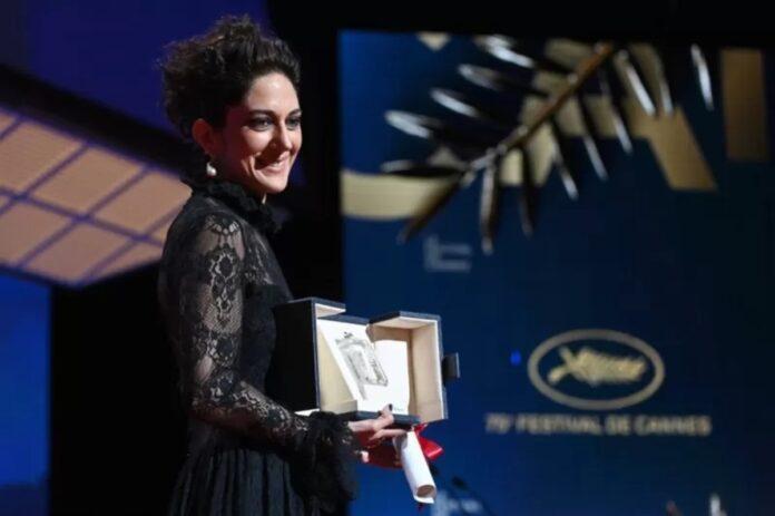 زهرا امیرابراهیمی برنده جایزه بهترین بازیگر زن جشنواره کن