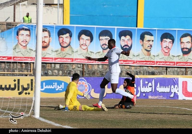 پاس گل شهر خودرو به قلعه‌نویی با توقف فولاد