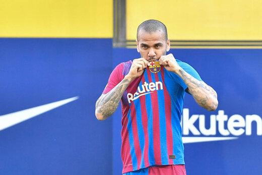 مدافع محبوب بارسلونا در آستانه‌ی جدایی