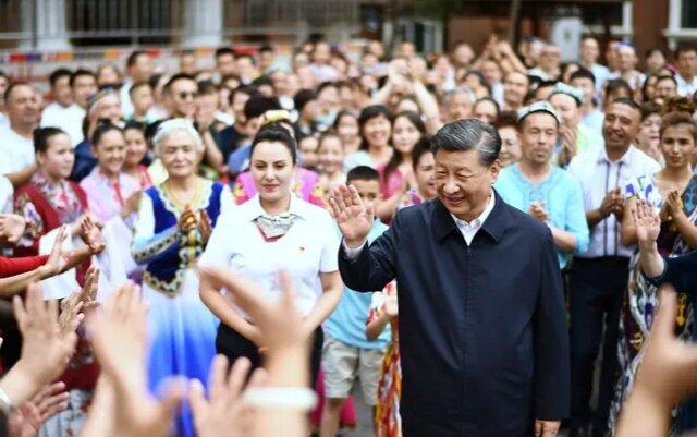 رئیس جمهور چین به سین کیانگ رفت