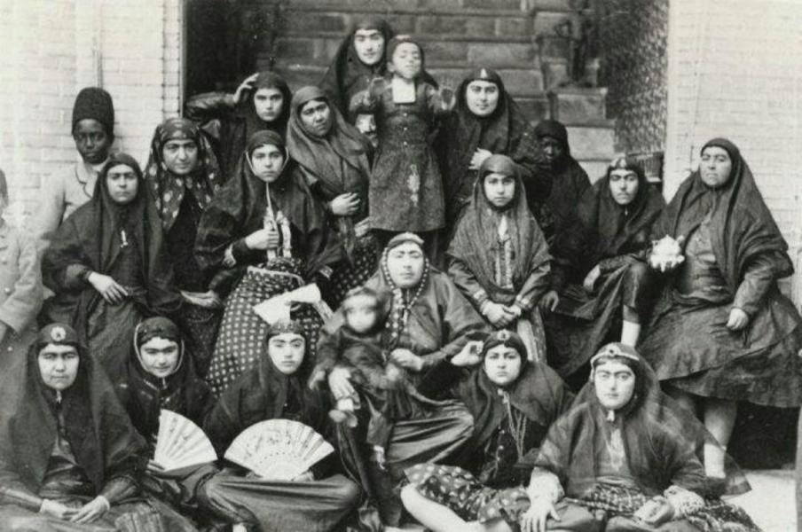 کدام محله های تهران به نام زنان و دختران ناصرالدین شاه است؟ 
