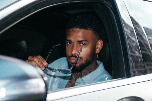 ستاره پرسپولیس وارد تهران شد