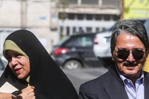 وکیل فائزه رفسنجانی به کما رفت - Gooya News