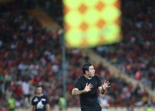 نکونام:مگر ما خانواده نداریم که بی احترامی می‌کنند