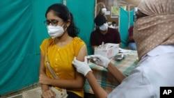 اولین واکسن سرطان دهانه‌رحم ساخت هند به زودی وارد بازار می‌شود