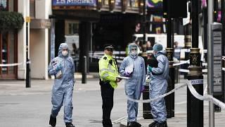 حمله با چاقو به دو مامور پلیس در مرکز لندن
