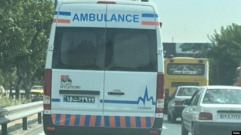  وزارت بهداشت از تخریب ۶۱ آمبولانس در اعتراضات اخیر خبر داد 