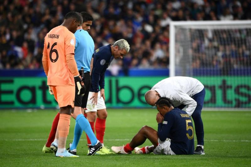 فرانسه و بارسا نگران شدند؛ مصدومیت ژول کنده (عکس)