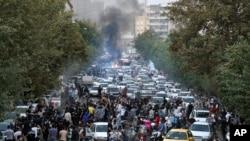 مجله آتلانتیک: خواست مشترک معترضان ایرانی سقوط جمهوری اسلامی است