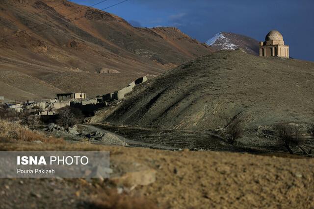 امامزادگان «عین و غین» بناهای تاریخی غریب، در روستایی خالی از سکنه