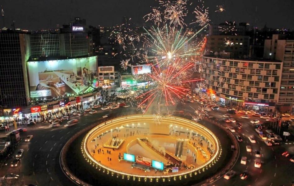 دیوارنگاره جدید میدان، ولی عصر (عج) رونمایی شد + عکس و موزیک ویدئو