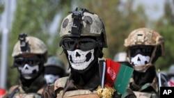 ایران کماندوهای افغانستانی را به جنگ یمن می‌فرستد