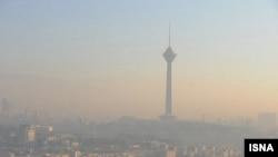 زندگی در تهران،‌ تنفس در اتاق گاز؛ هیچ امیدی به جز وزش باد نیست