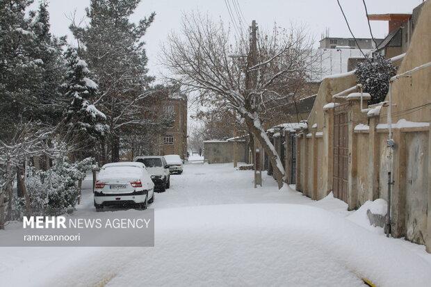 برف و یخبندان در راه اصفهان/ بارش‌ها از عصر امروز آغاز می‌شود